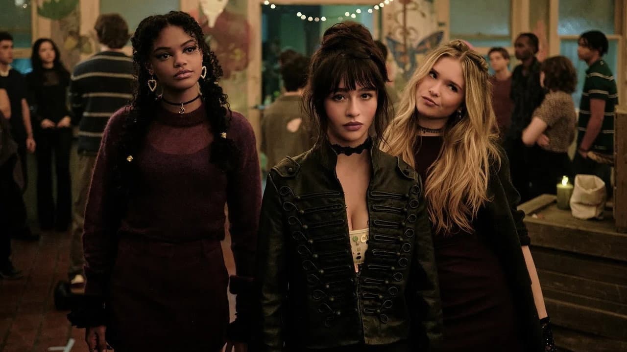 Coven Academy Review: Hulu's Witchy Drama Delivers still 8