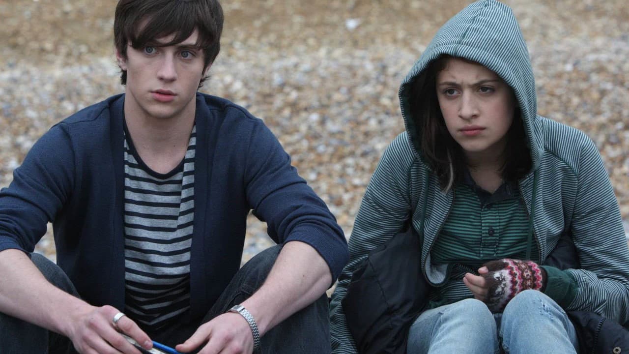 Angus, Thongs and Perfect Snogging still 2