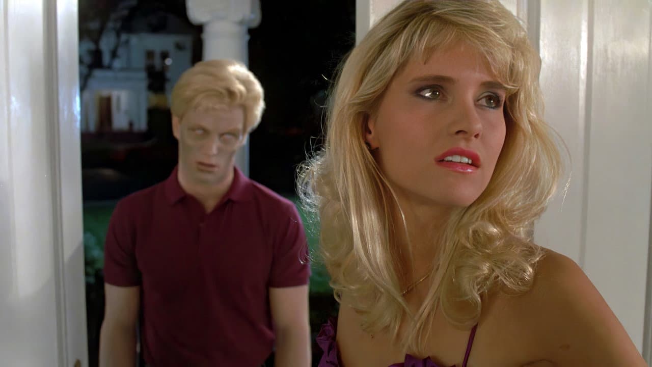 Night of the Creeps still 3