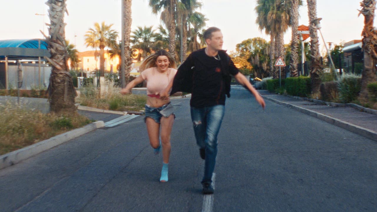 Wild Diamond still 5