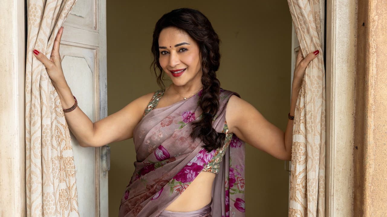 Maa Behen still 2