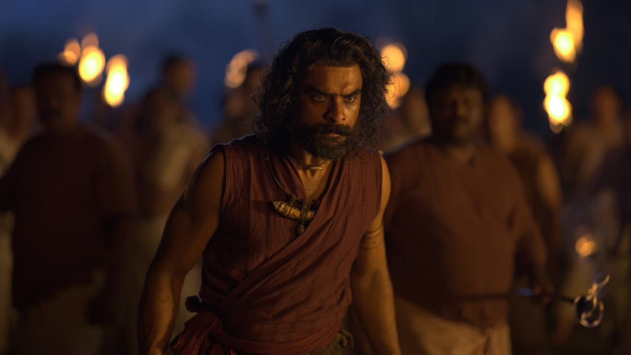 A.R.M - Ajayante Randam Moshanam still 2