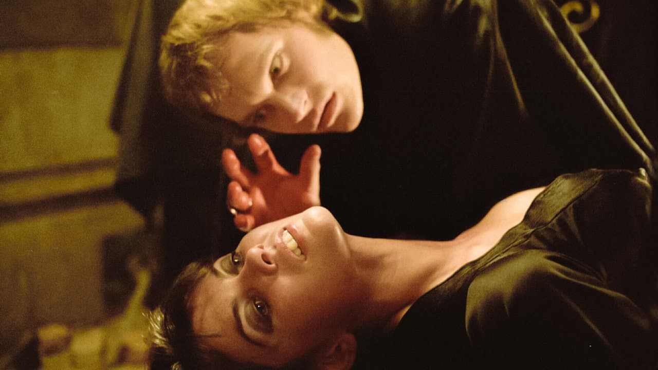 Dracula A.D. 1972 still 5