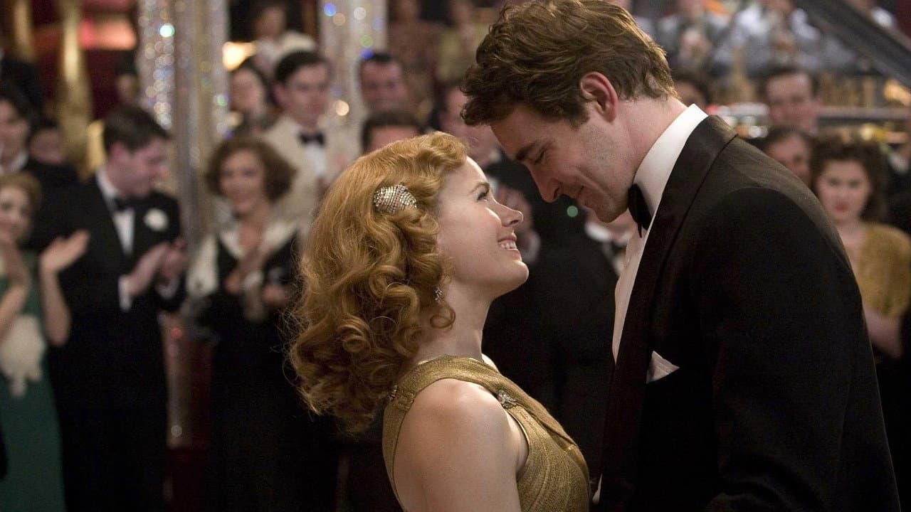 Miss Pettigrew Lives for a Day still 3