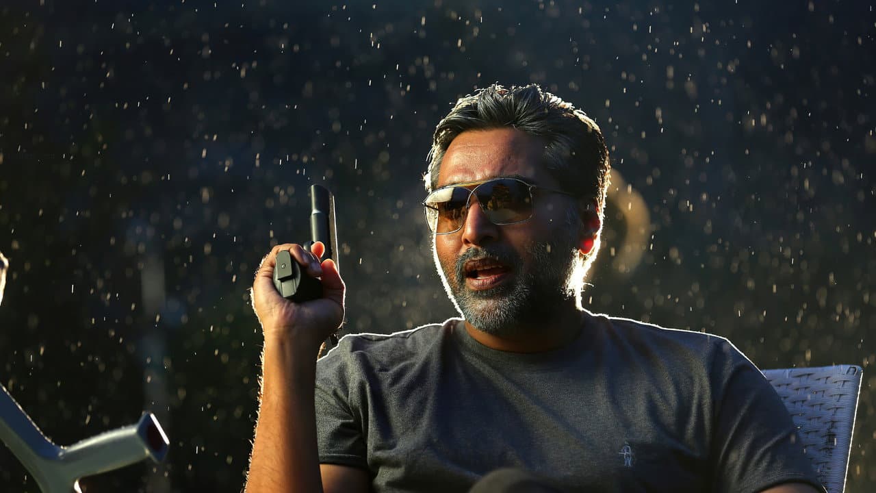 Dhuruvangal Pathinaaru still 4