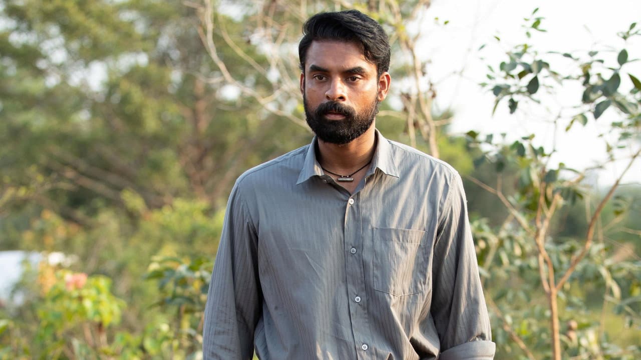 A.R.M - Ajayante Randam Moshanam still 6