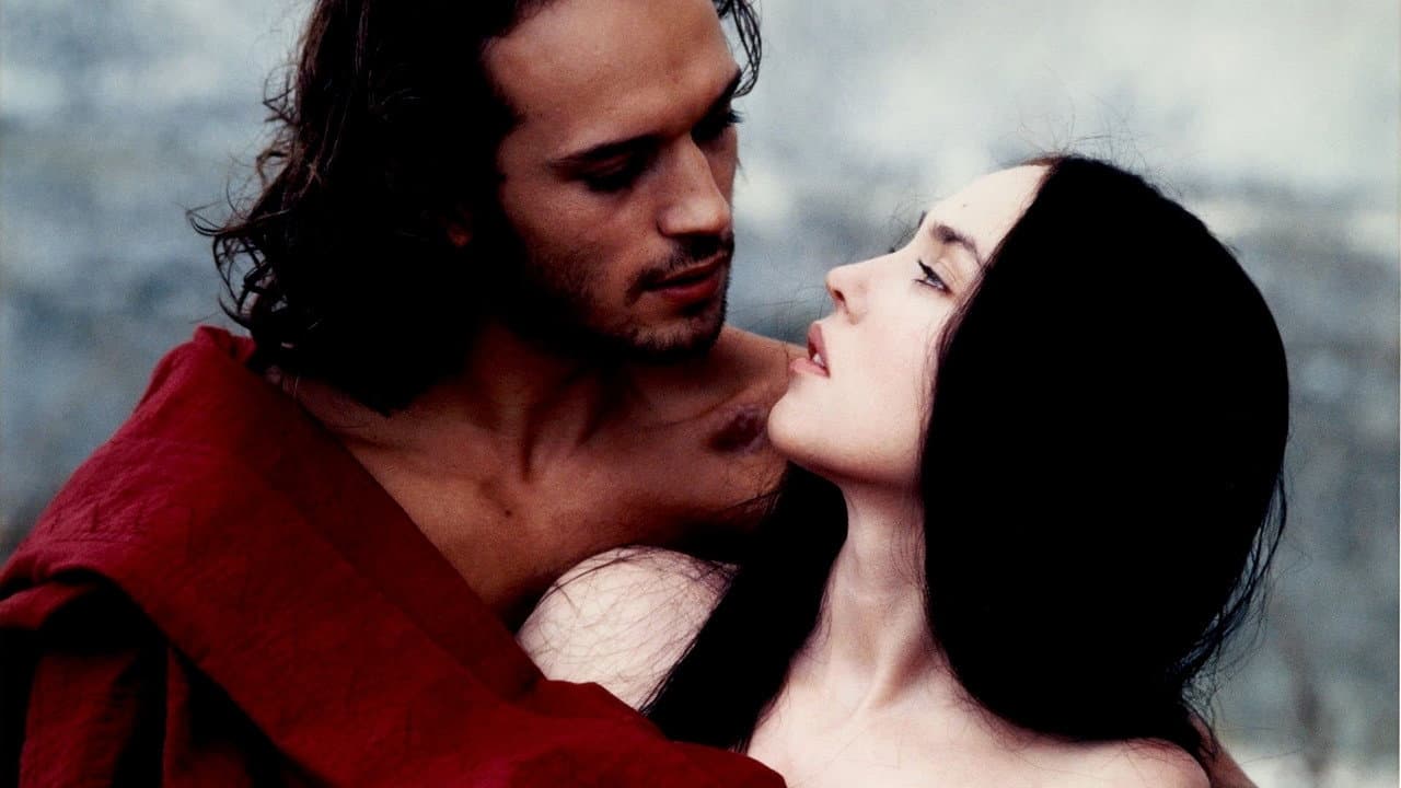 Queen Margot still 8