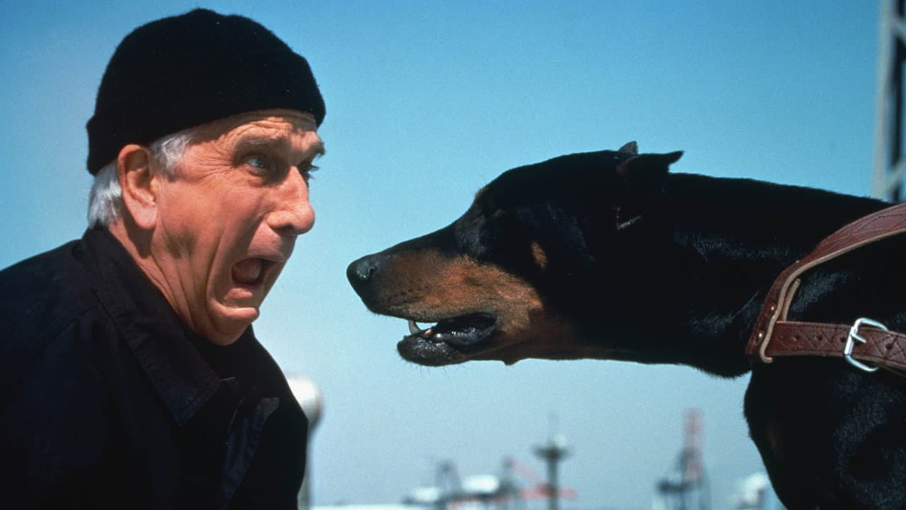The Naked Gun 2½: The Smell of Fear still 7