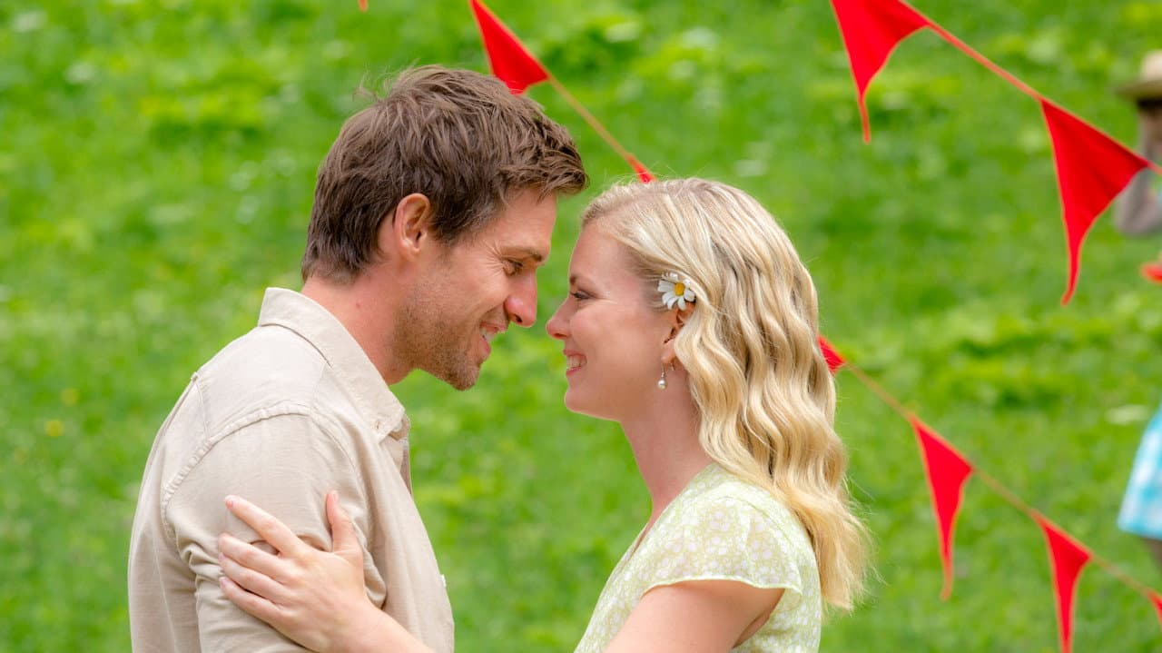 Royal Hearts still 6