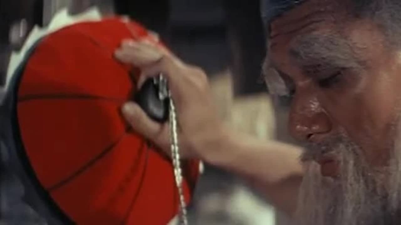 Master of the Flying Guillotine still 4