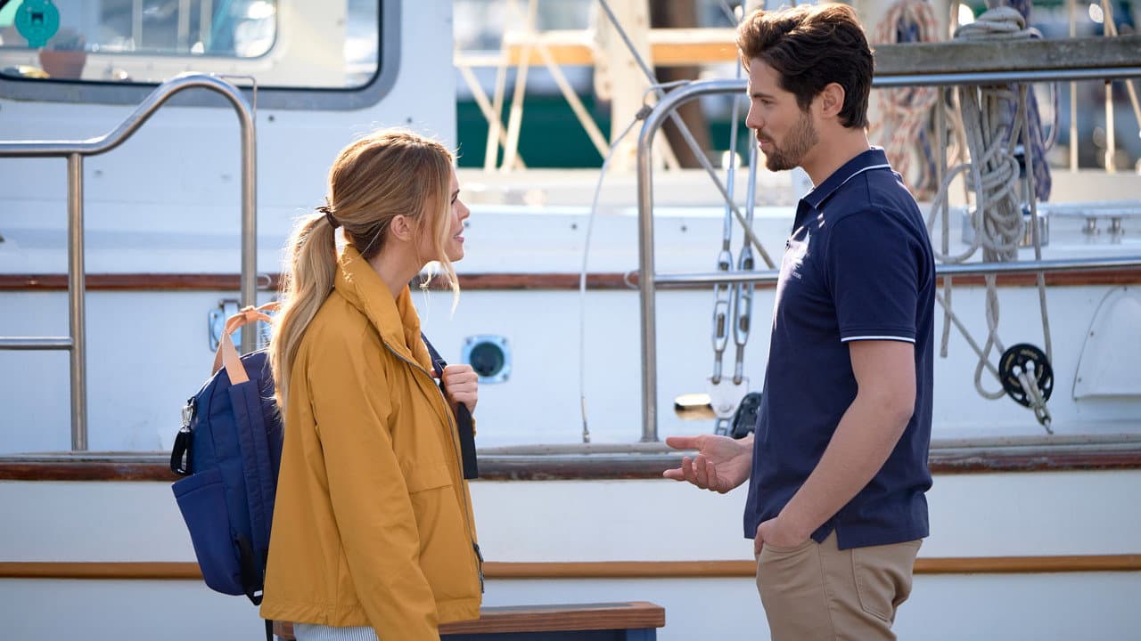 Sailing Into Love still 6