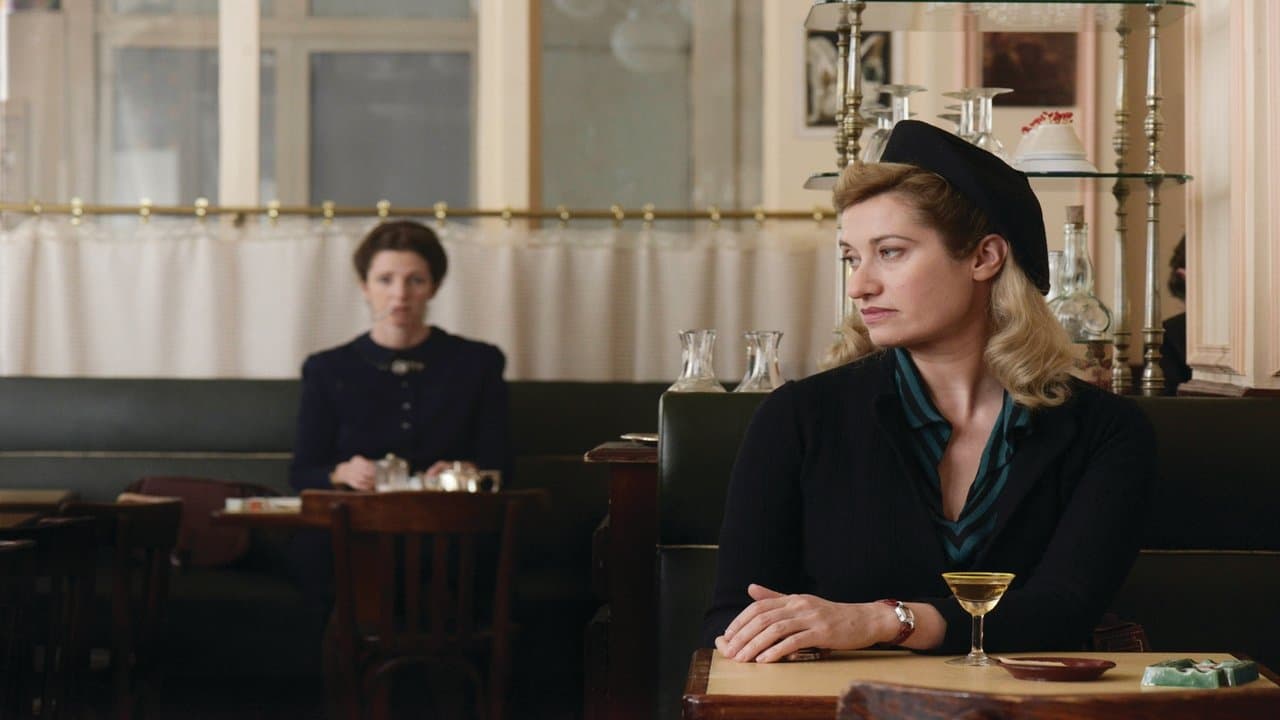 Violette still 1
