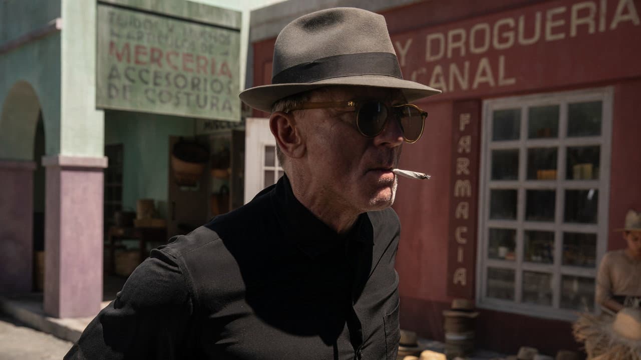 Queer still 8