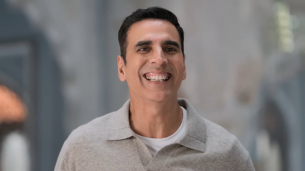 Bhooth Bangla Review: Akshay's Hilarious Spooky Return still 5