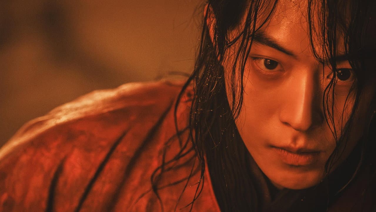'The East Palace' Review: A Vicious Court Thriller still 2