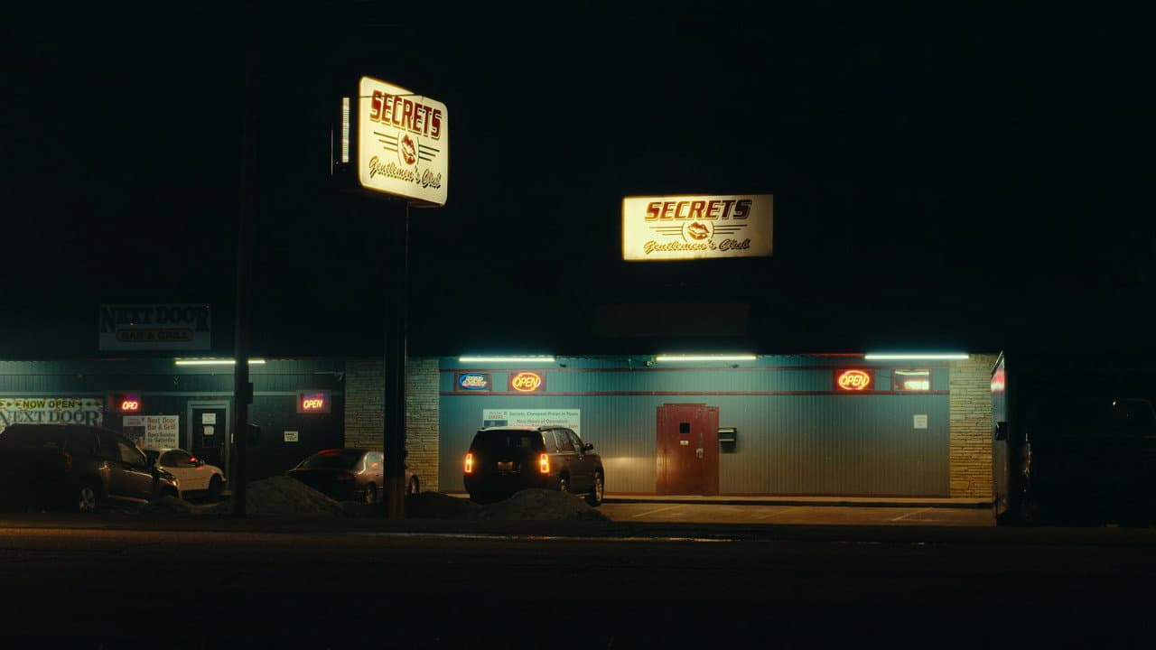 Girl in the Picture still 6