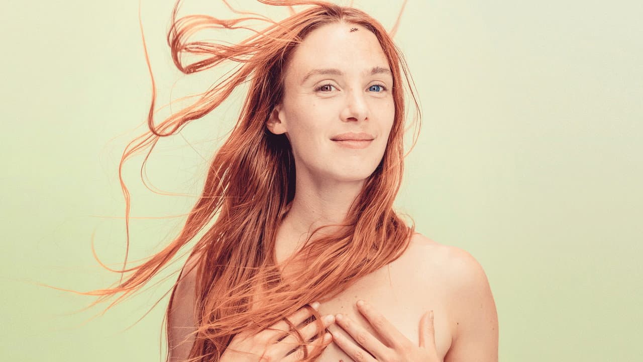 Jeune Femme still 4