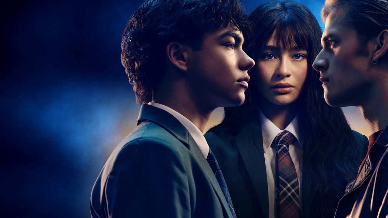 Coven Academy Review: Hulu's Witchy Drama Delivers still 3