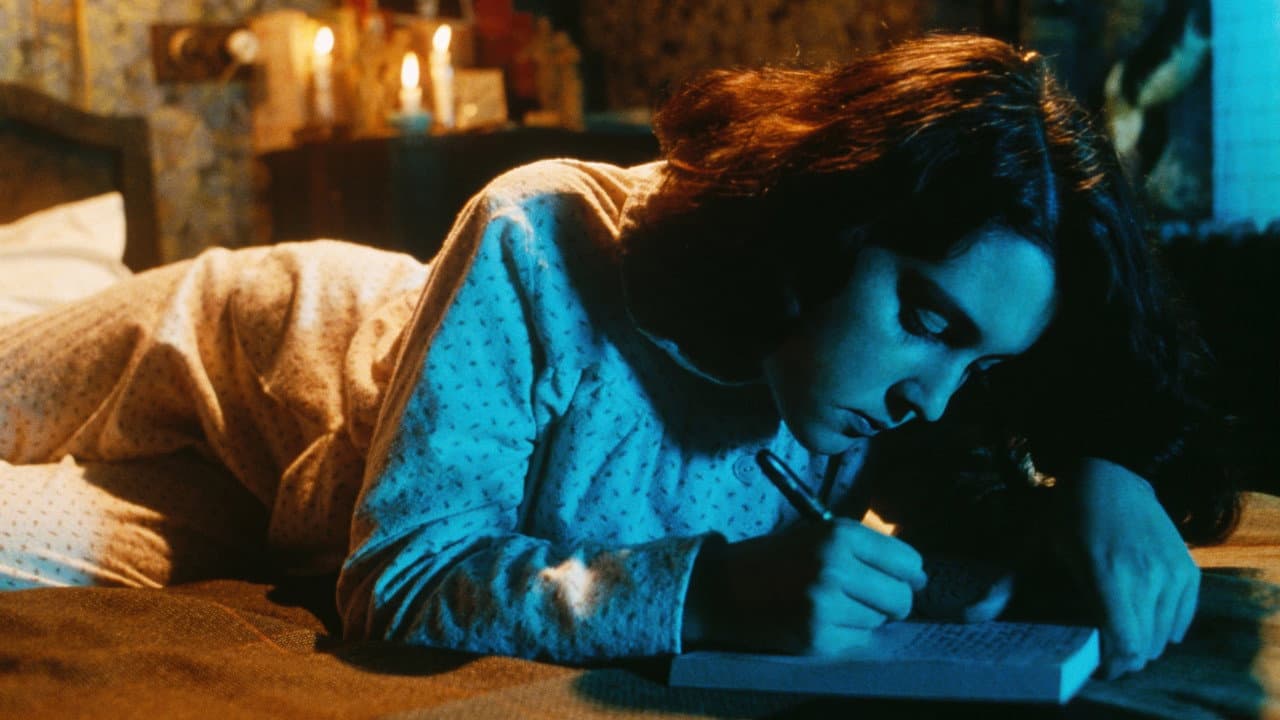 Heavenly Creatures still 8