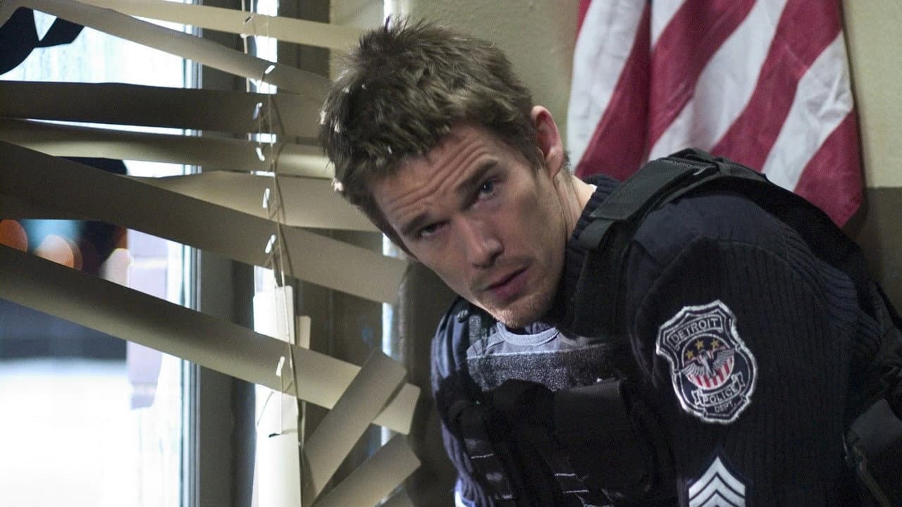 Assault on Precinct 13 still 3