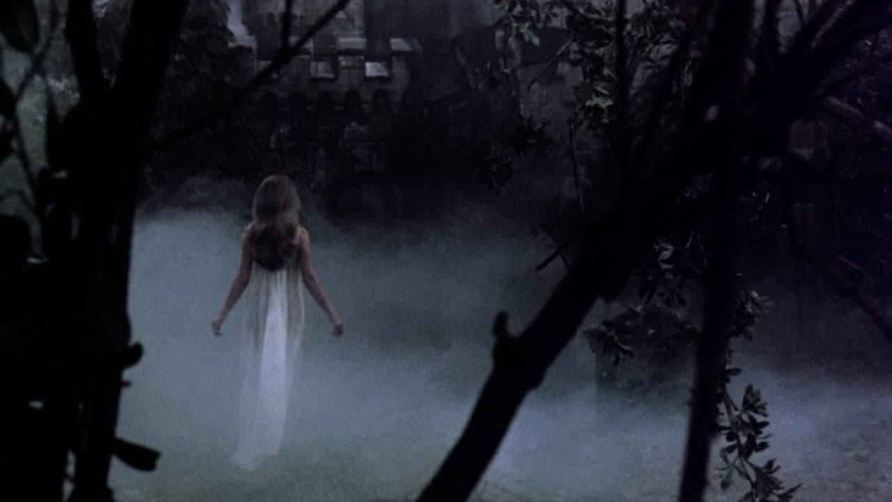 The Vampire Lovers still 8
