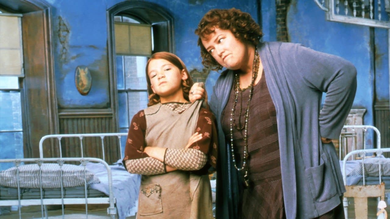Annie still 1