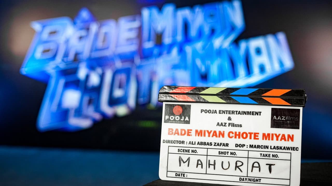 Bade Miyan Chote Miyan still 5