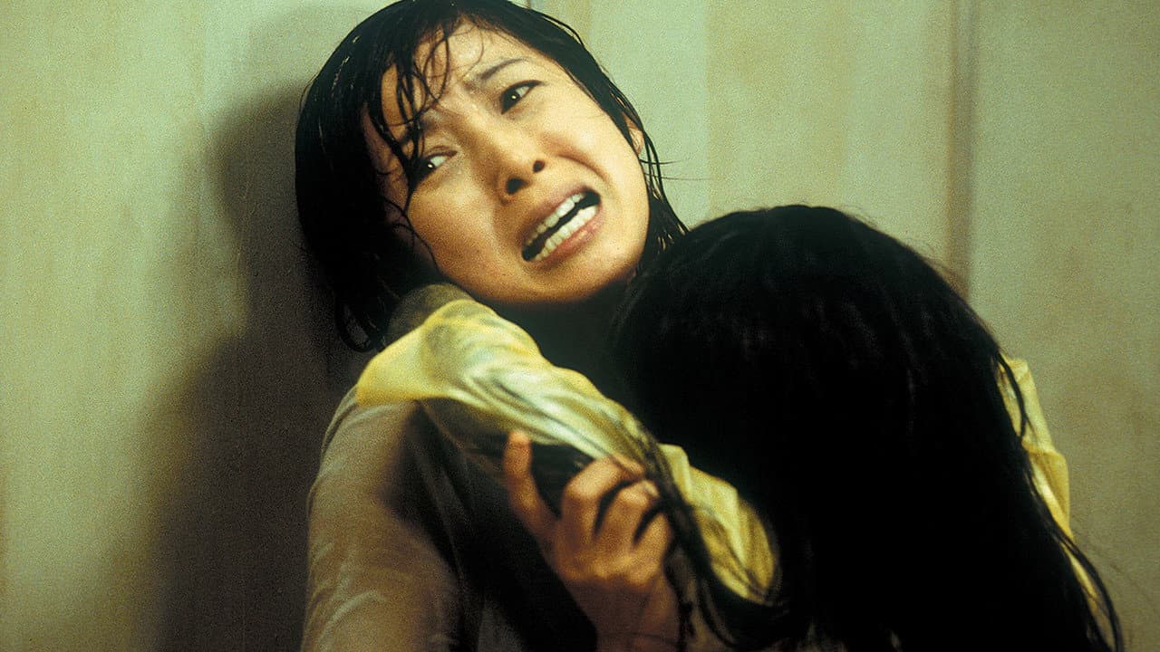 Dark Water still 3