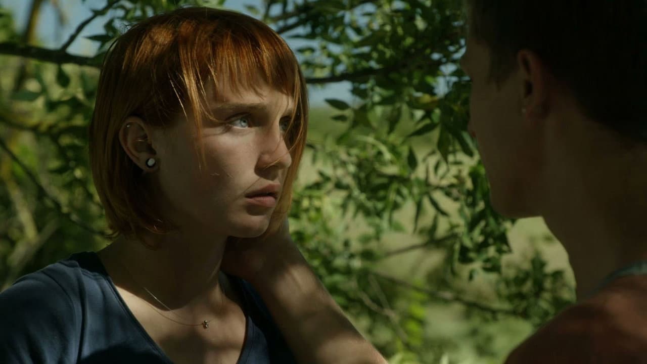 Luna still 2