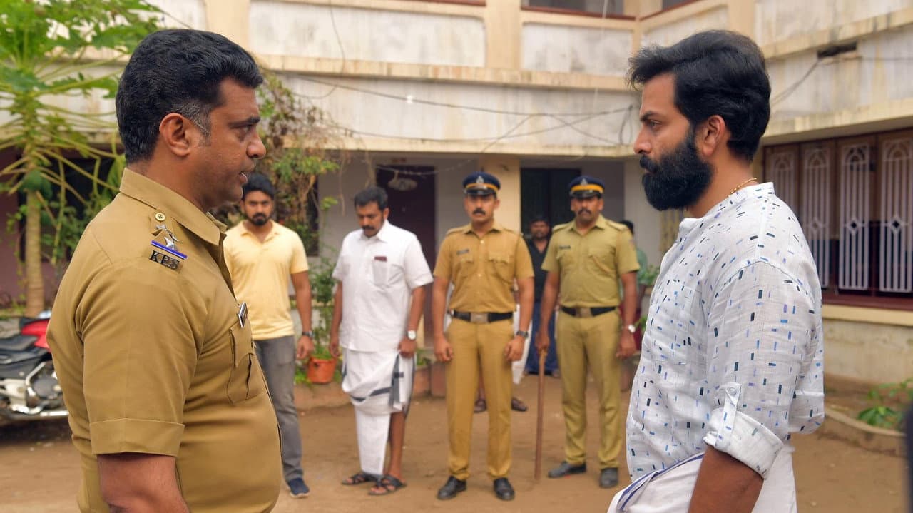 Ayyappanum Koshiyum still 2